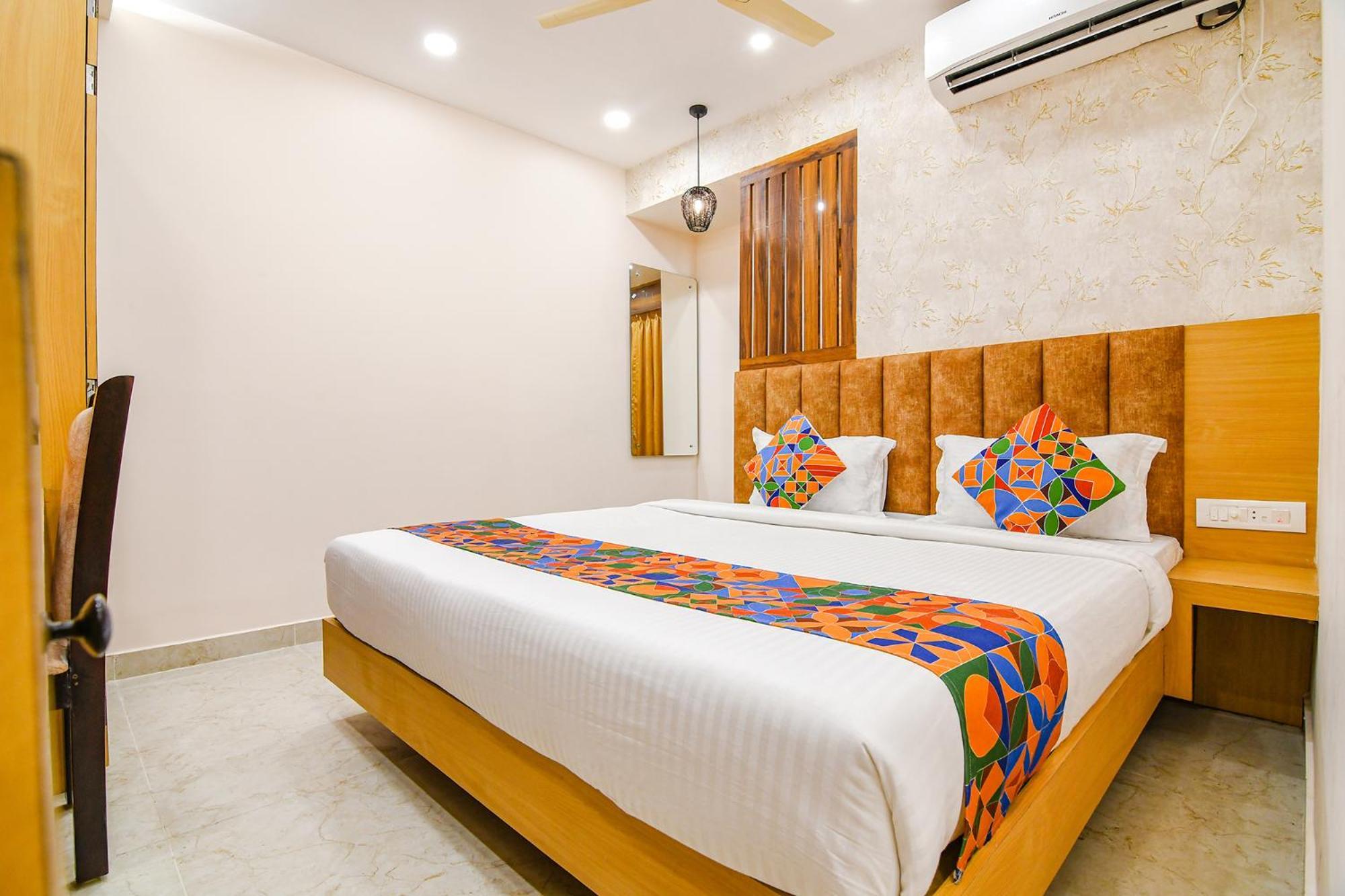 Fabhotel Sonali Golden Palace - Nr Bhubaneswar Railway Station Exterior foto